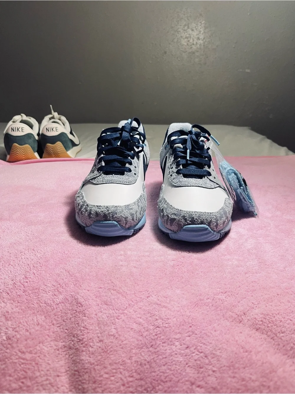 Nike Kids White, Navy & Light Blue Sneakers